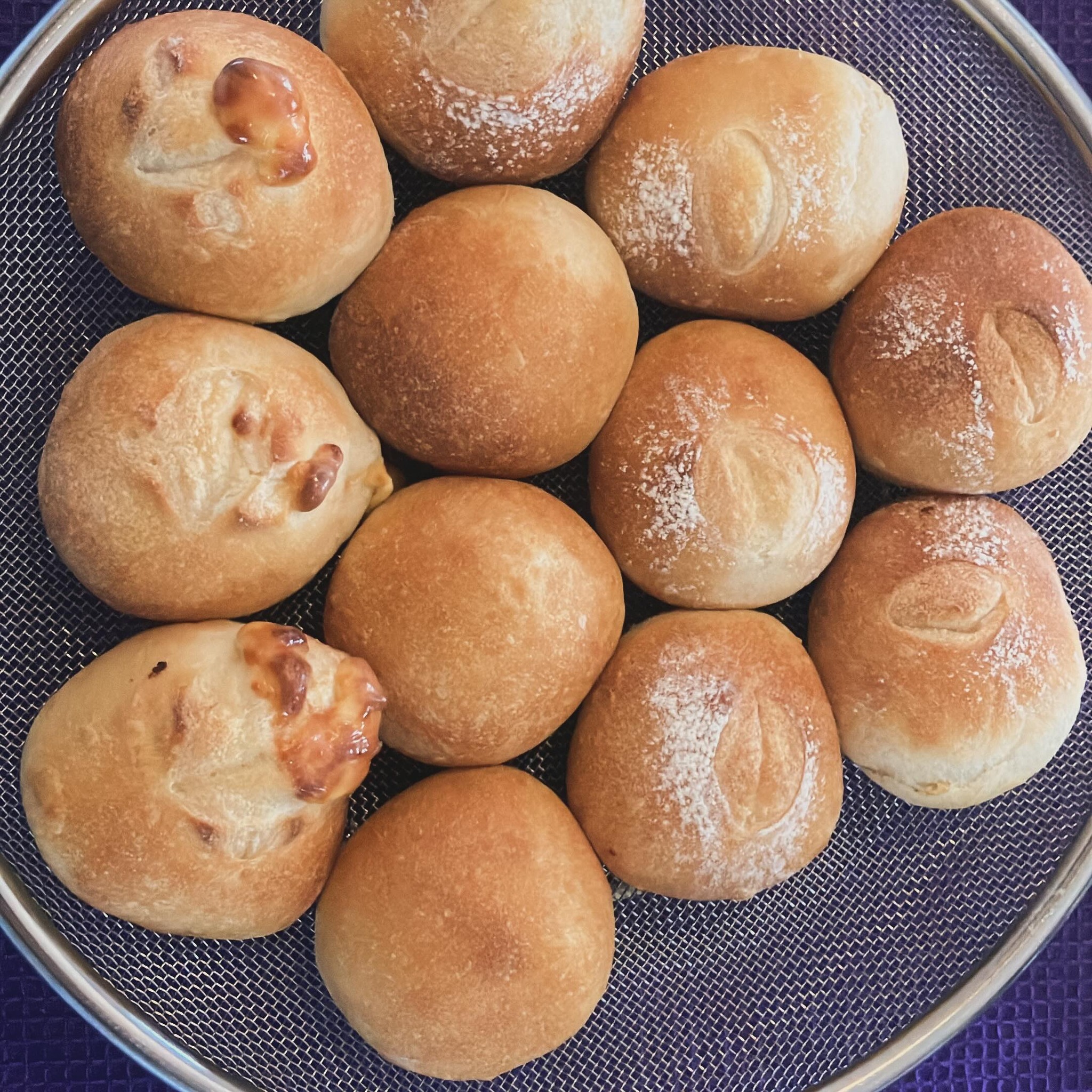 シンプルな自家製パン