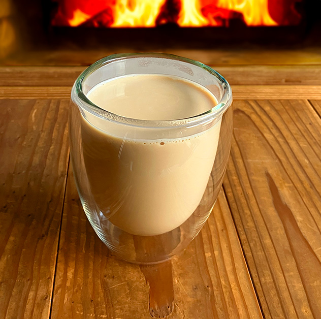 新メニュー：ホットカフェオレ